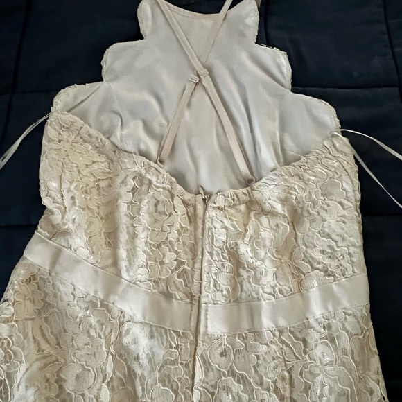 Lulu’s wedding dress - Picture 5 of 6